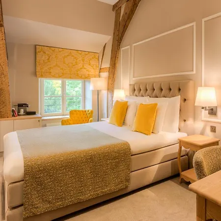 Chateau Hotel 3*