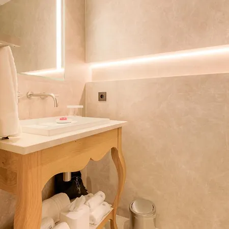 Hotel Chateau 4*