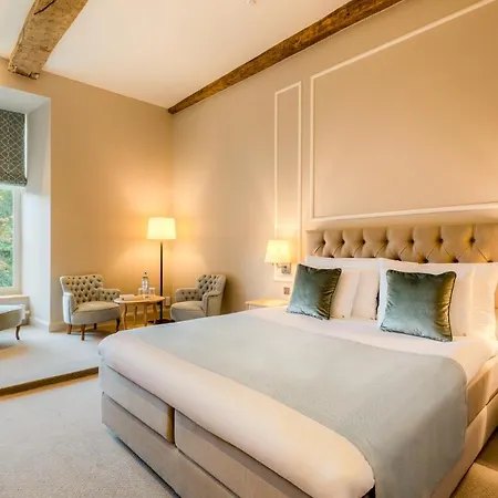Chateau 4*
